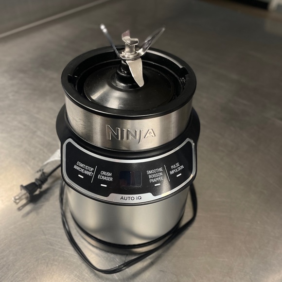Ninja Nutri-Blender Pro w/ Auto iQ - Picture 5 of 8